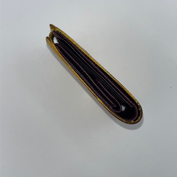 Louis Vuitton Epi Leather Porte Billes Compact Wallet - Picture 4 of 14